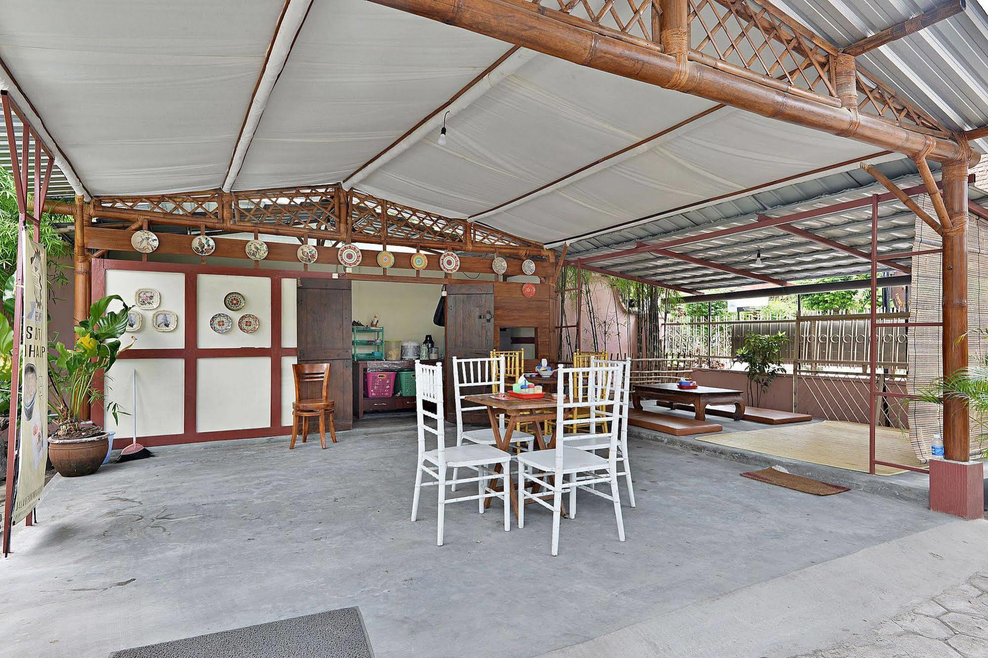 Zen Rooms Panembahan Kraton Джокякарта Екстериор снимка