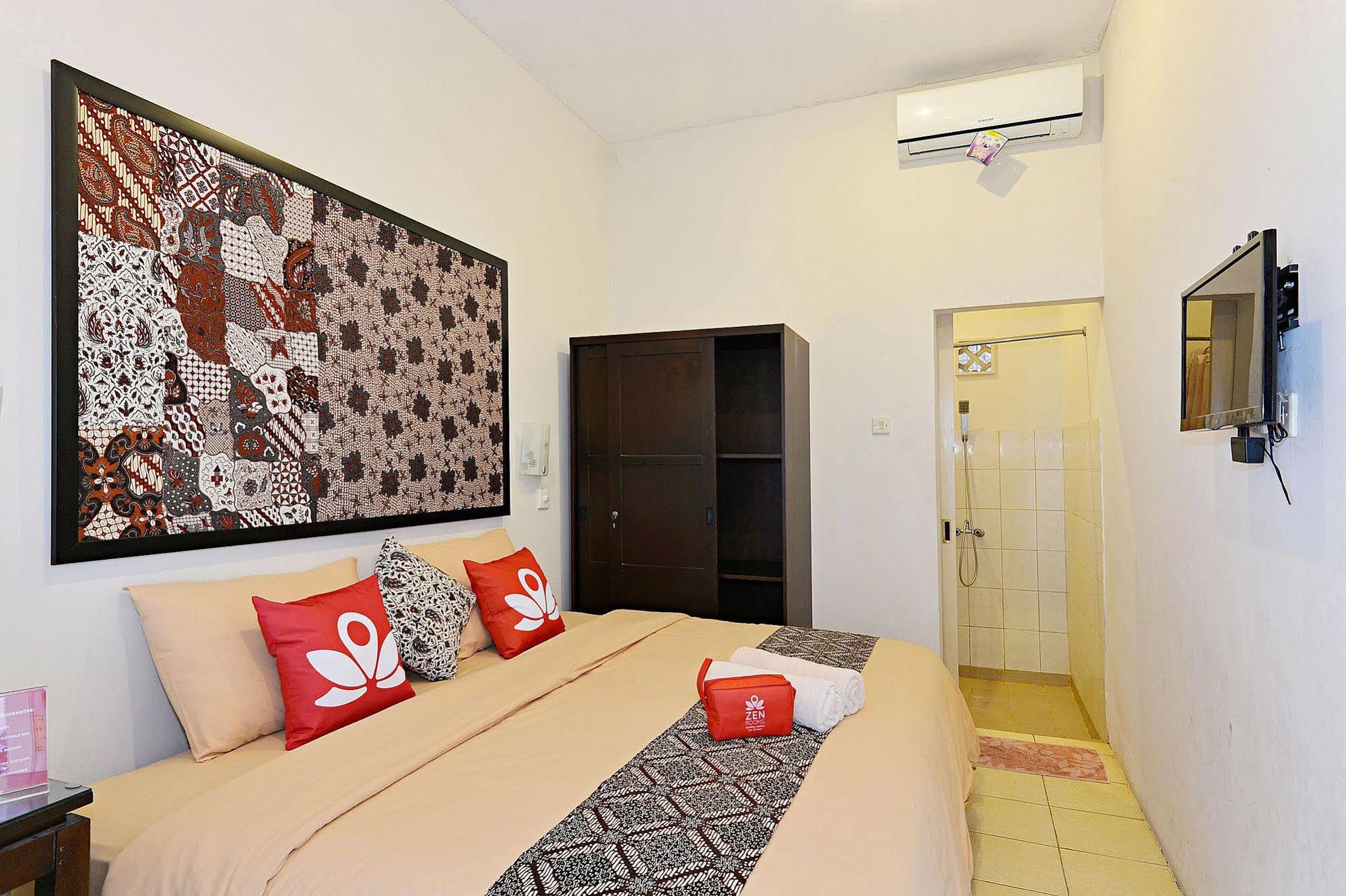 Zen Rooms Panembahan Kraton Джокякарта Екстериор снимка
