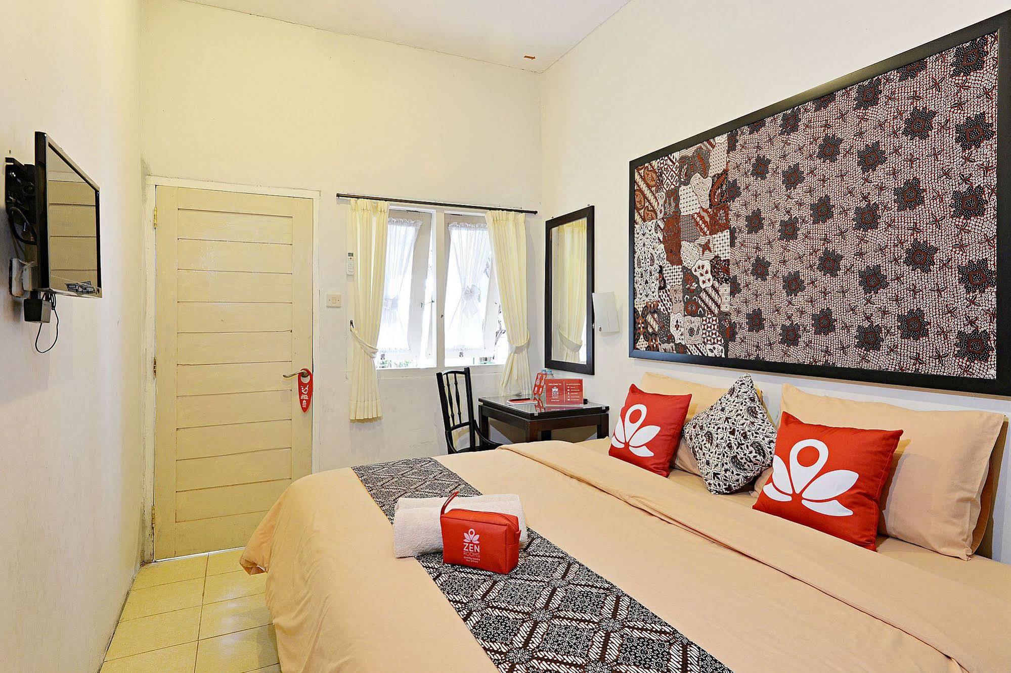 Zen Rooms Panembahan Kraton Джокякарта Екстериор снимка